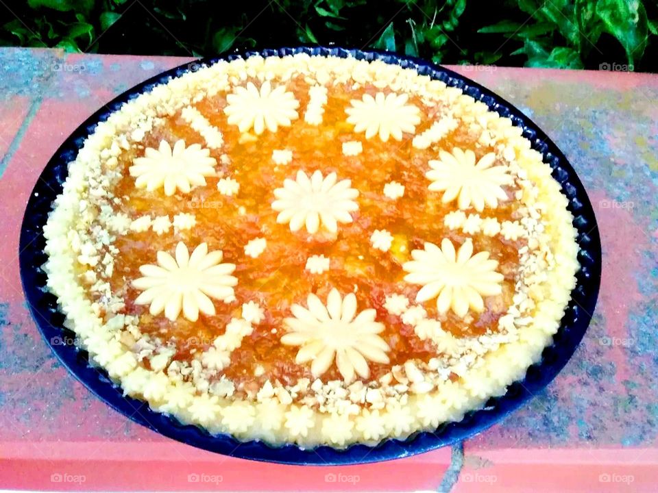 Homemade tart with fig marmalade