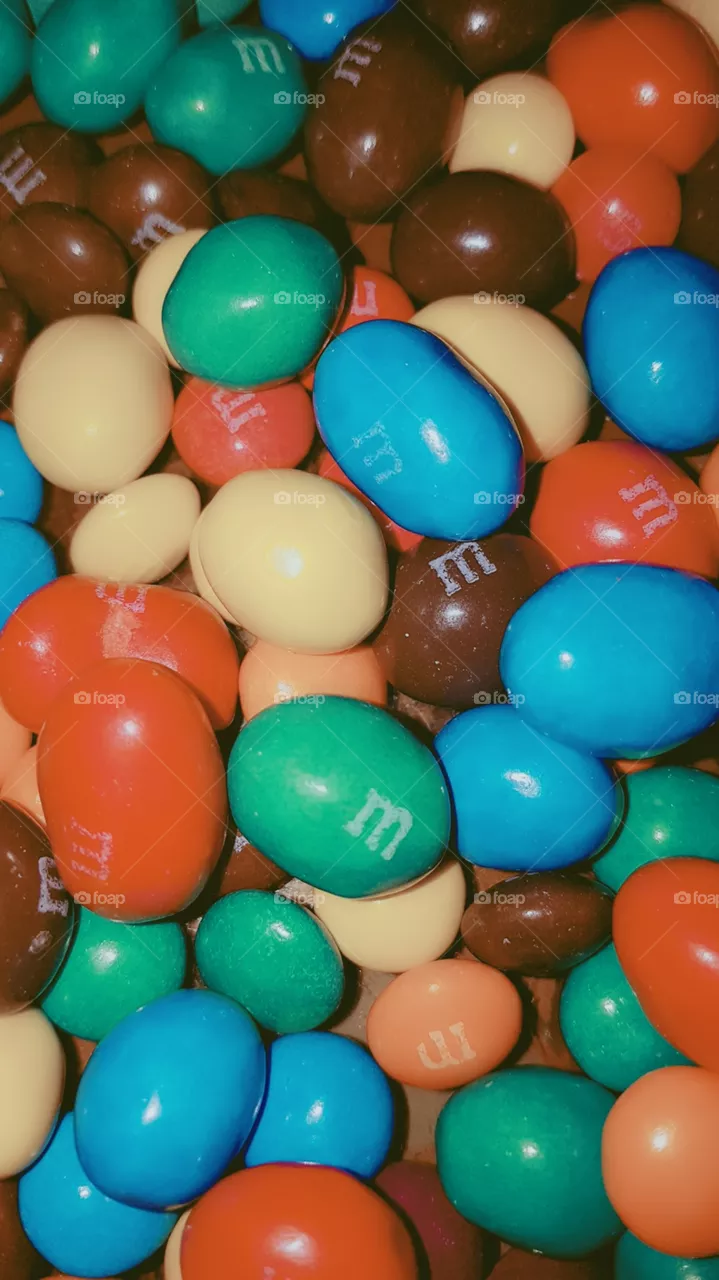 m&m