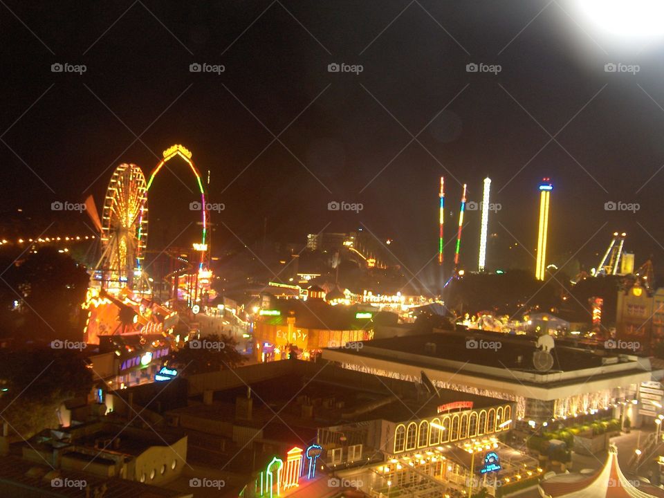 Vienna di notte dalla ruota panoramica, Vienna, Austria