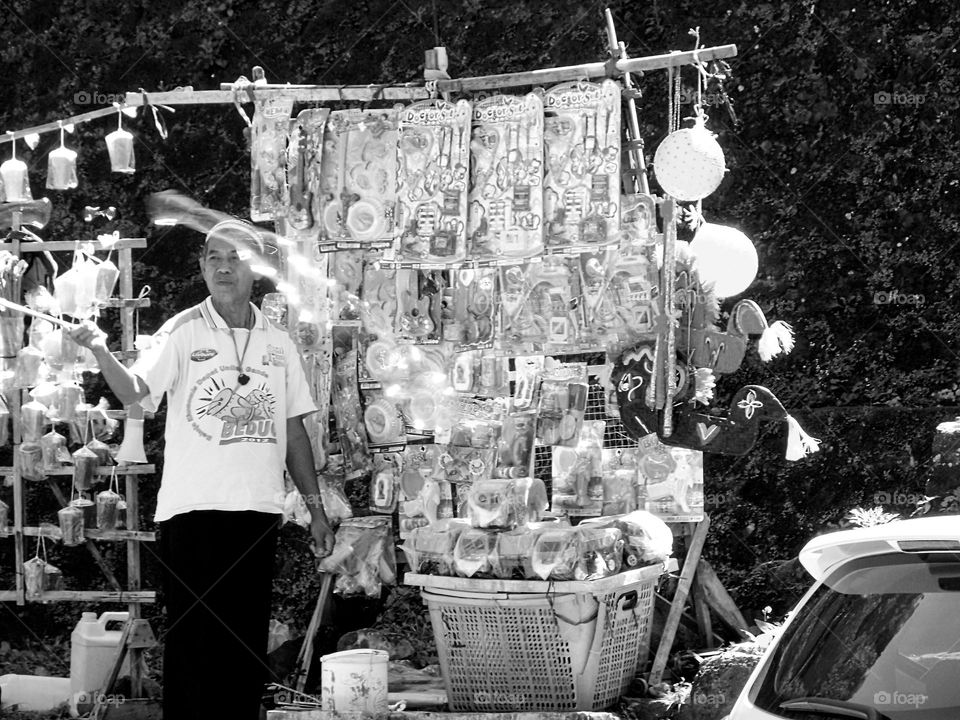 Seller of children's toys, soap games