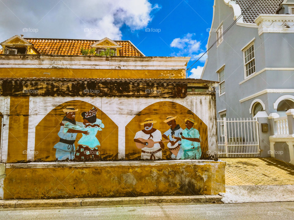 local historical art displayed on an abandoned building