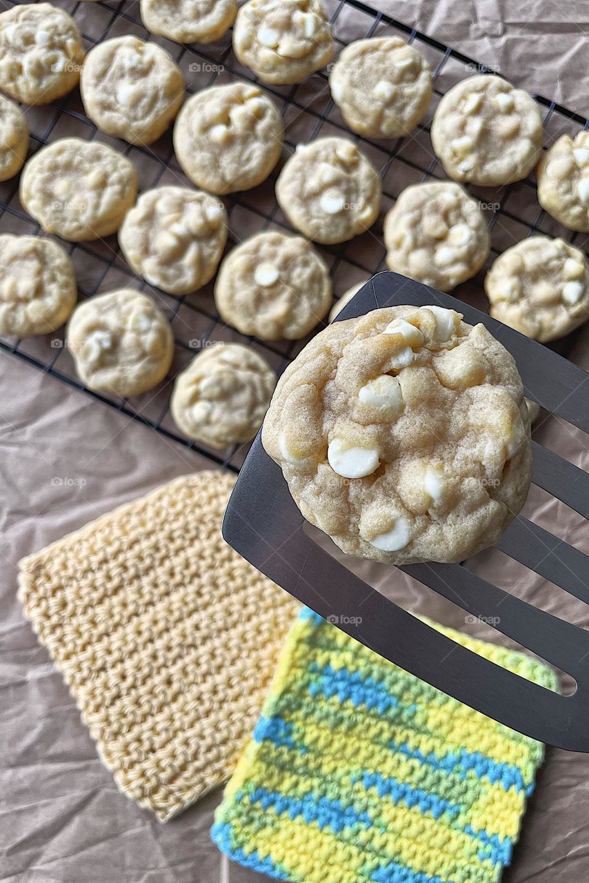 Banana pudding cookies, making homemade cookies, baking at home, in the kitchen, baking with toddlers, homemade cookies, cookie on a spatula 