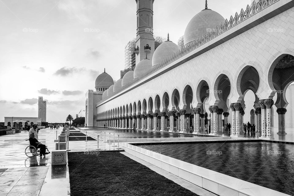 Abu Dhabi, White Mosque, Incredible Architecture in B&W