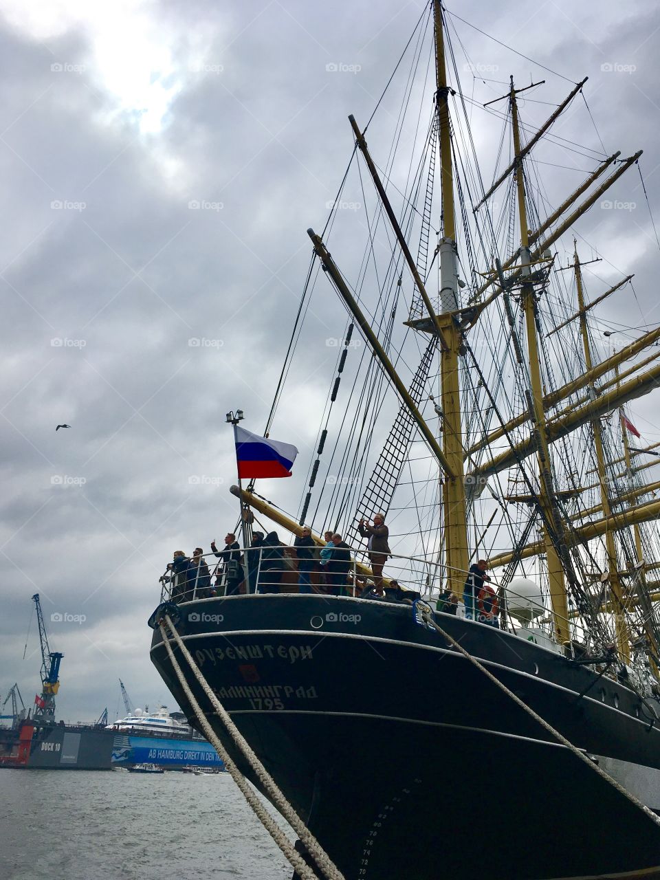 Birthday of the port. Hamburg.Kruzershtern