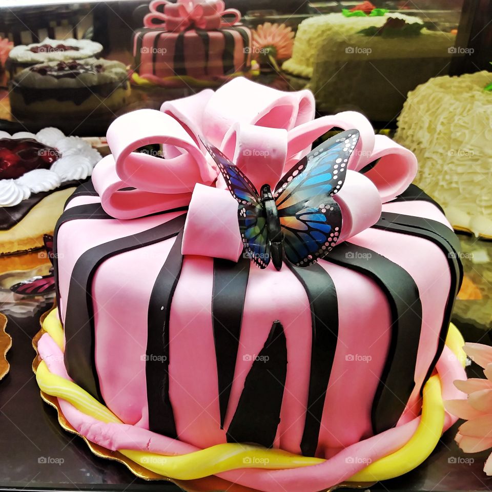 fonduot cake pink
