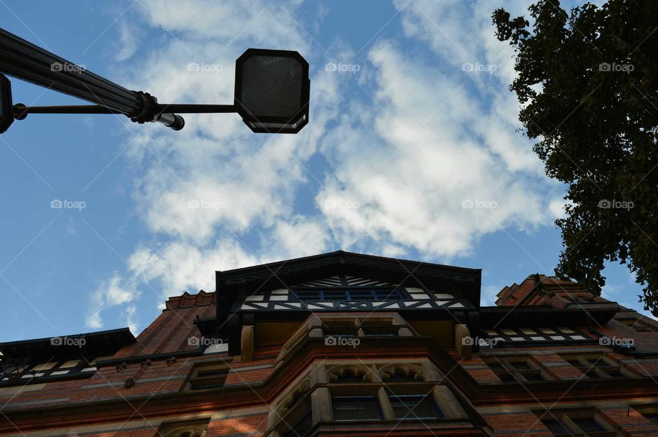 looking up- interesting architecture details