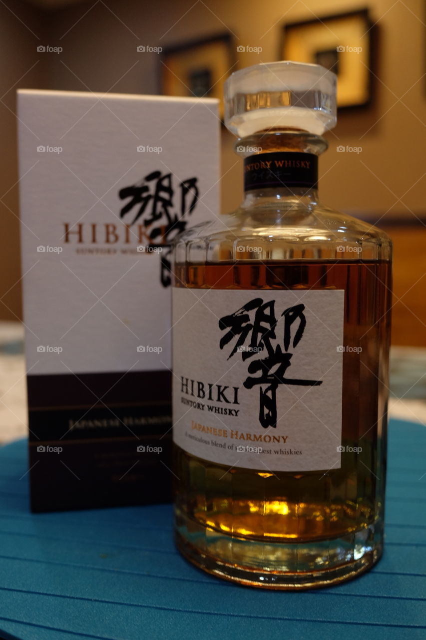 Japanese whiskey hibiki 