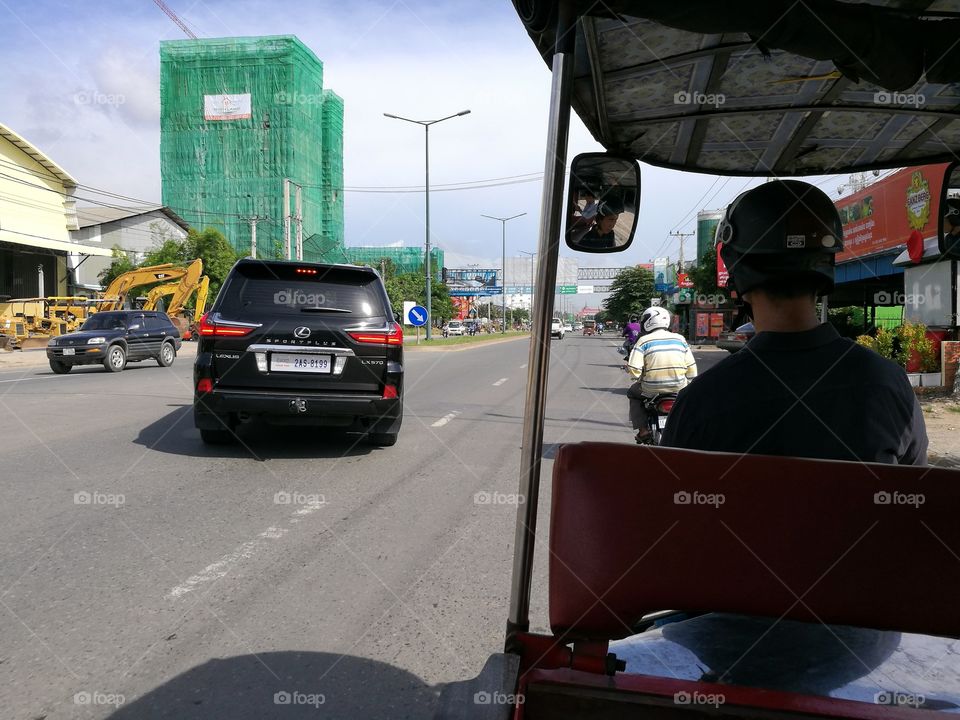 tuk tuk when we go to travel