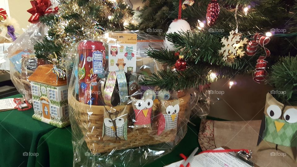 Owls gift basket