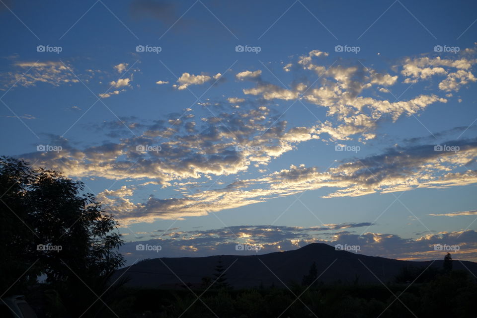 Sunset between the clouds 
