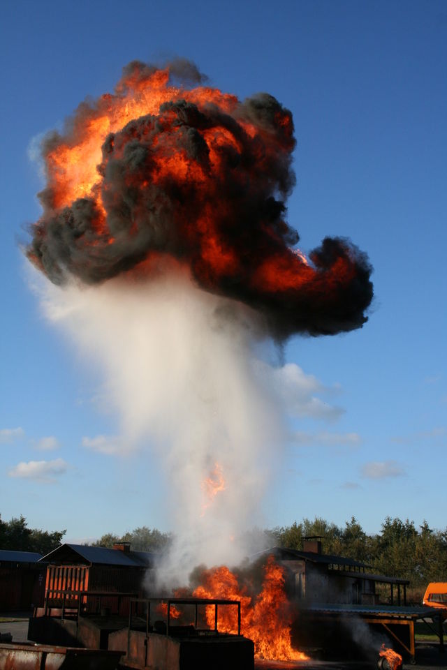 Explosion