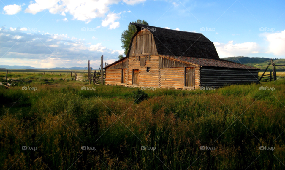 jackson hole  wy old barn jackson hole mormon row by happycarz