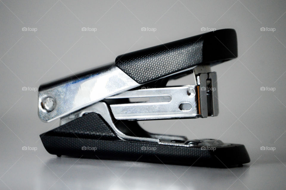 A handy stapler that helps a lot