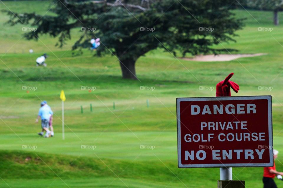 EPA warning -Danger private golf course No entry