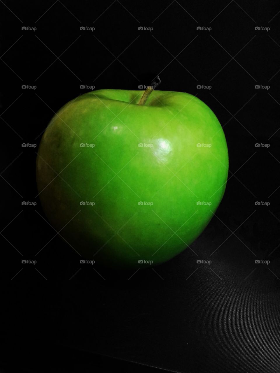 apple in the dark