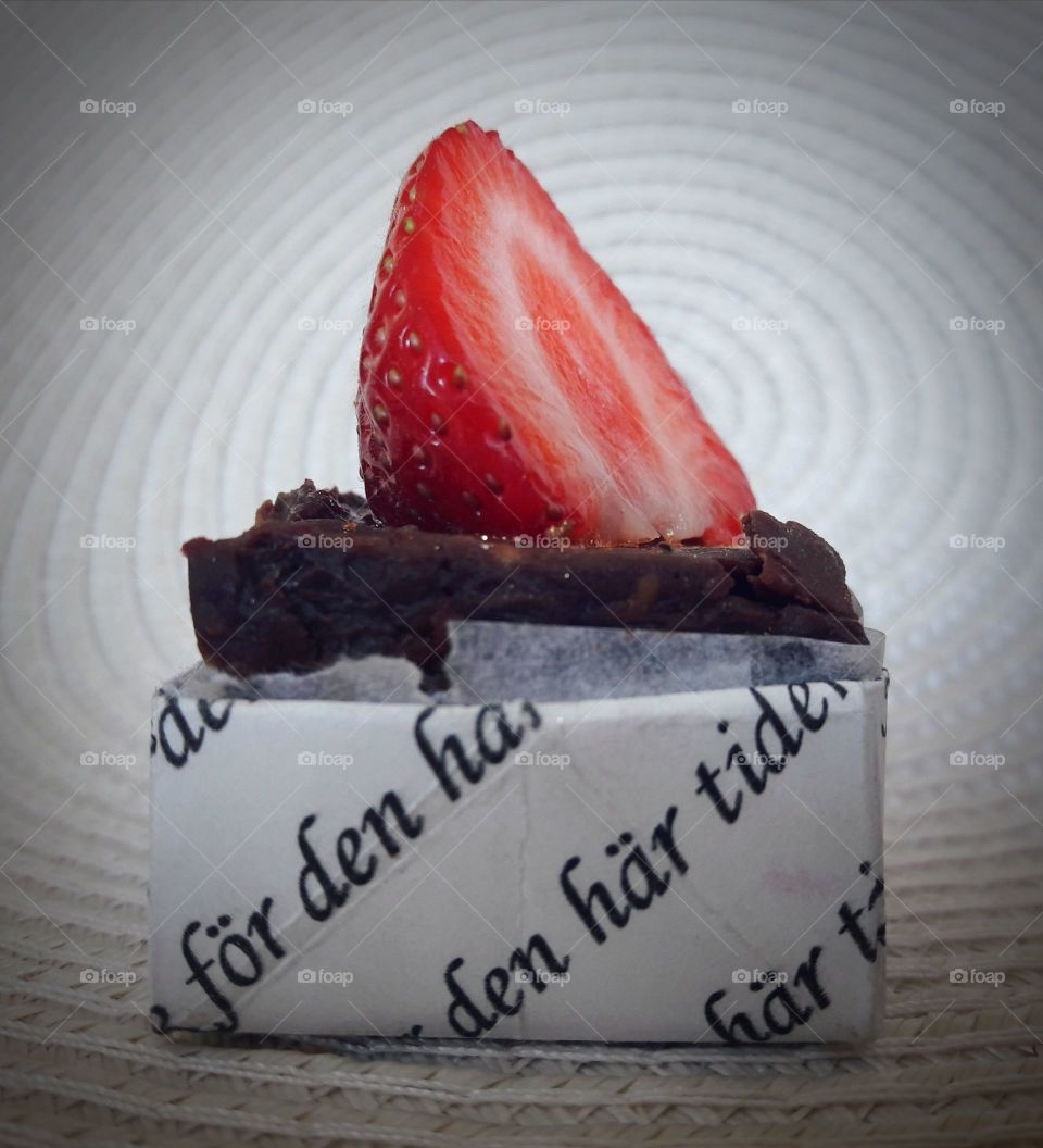 chocolate truffle cake in origami box