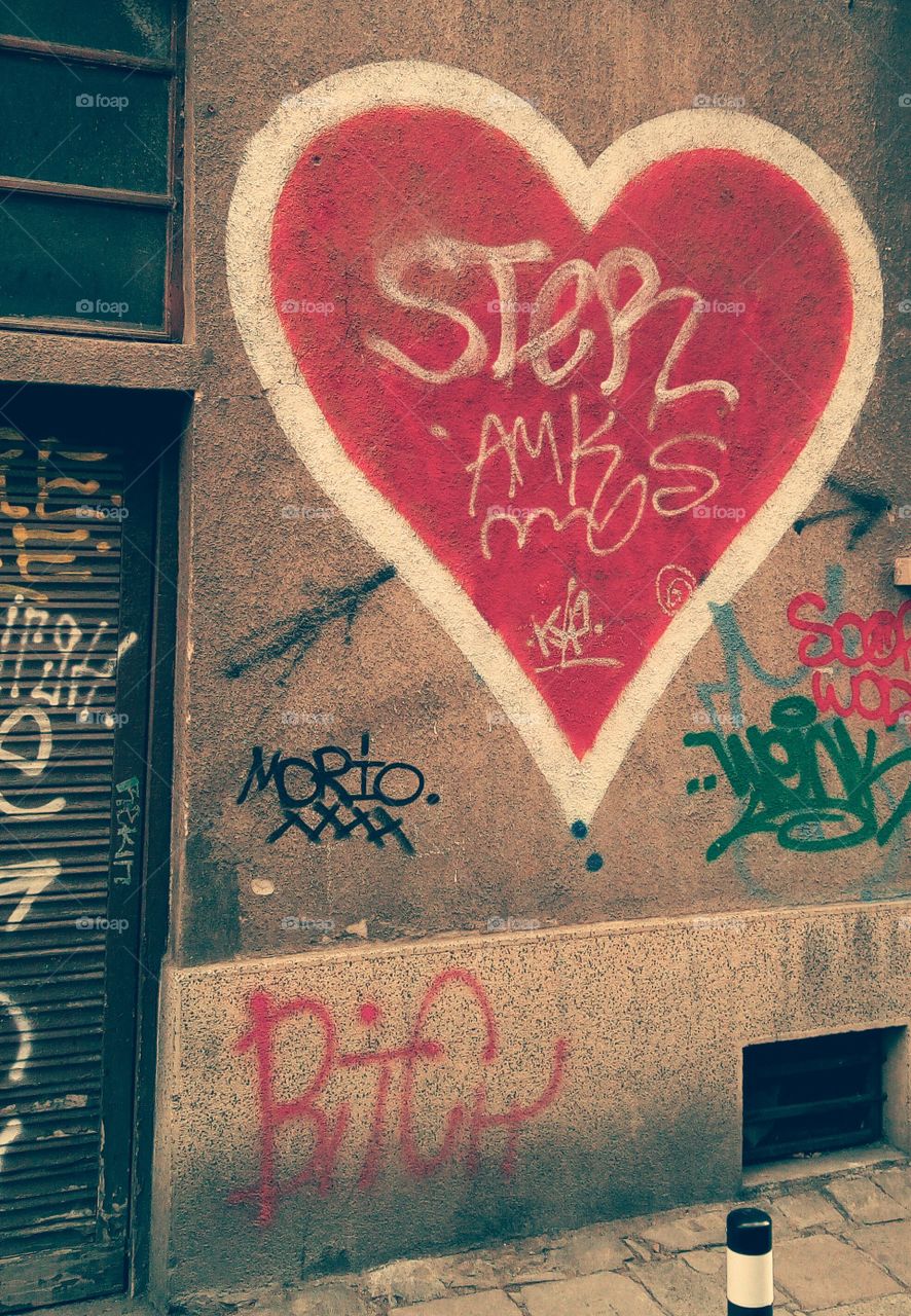 Heart on the wall, street art, graffiti