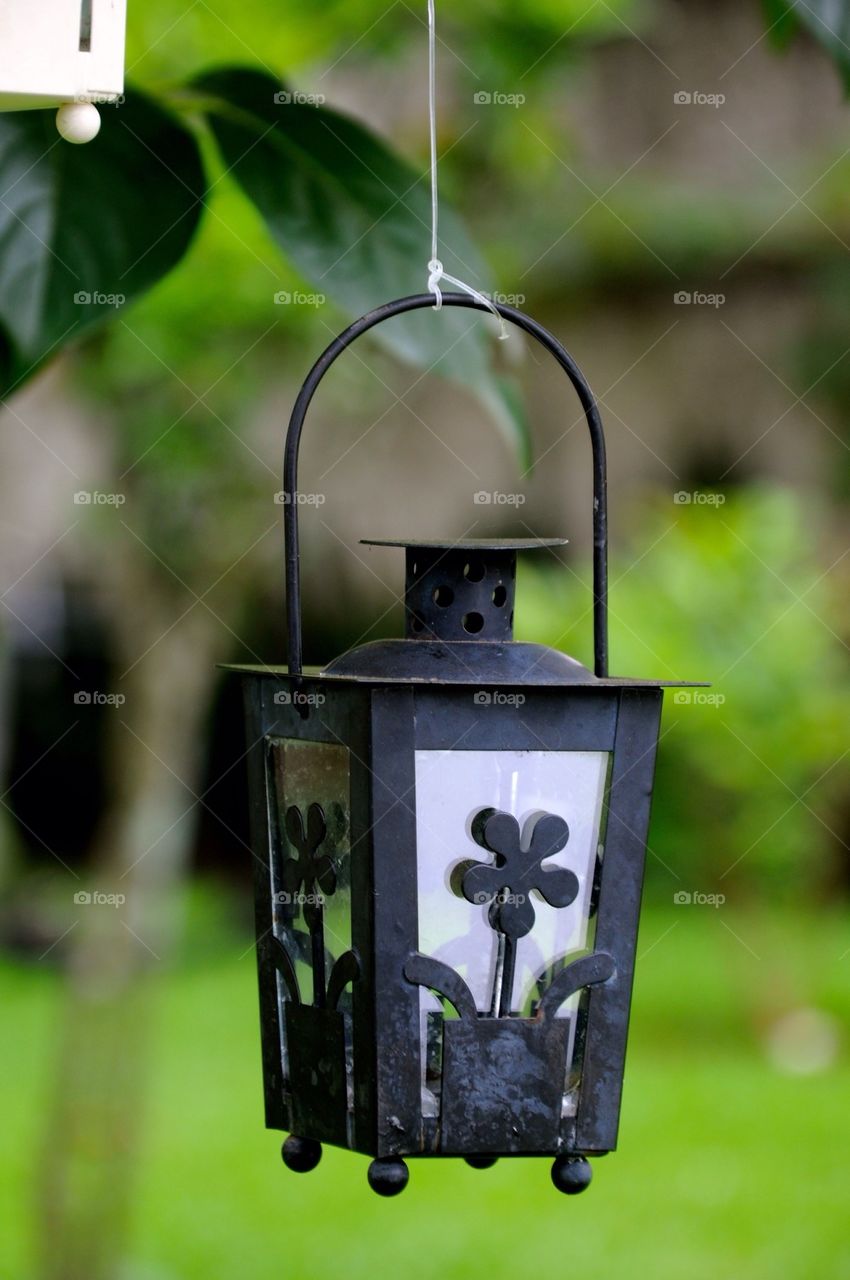 Garden sconce