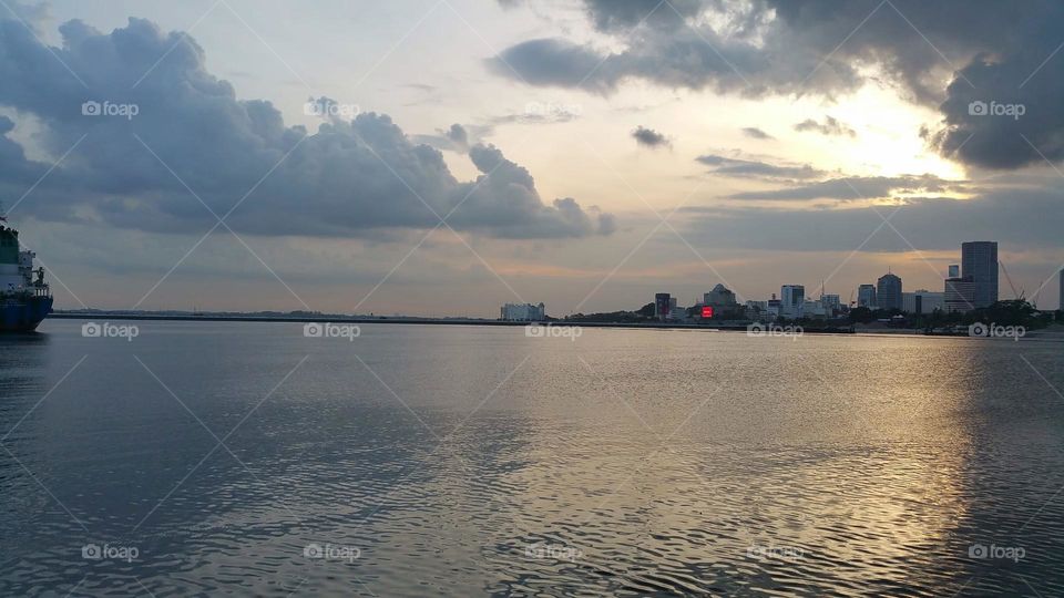 Sea and sky reflection like a mirror