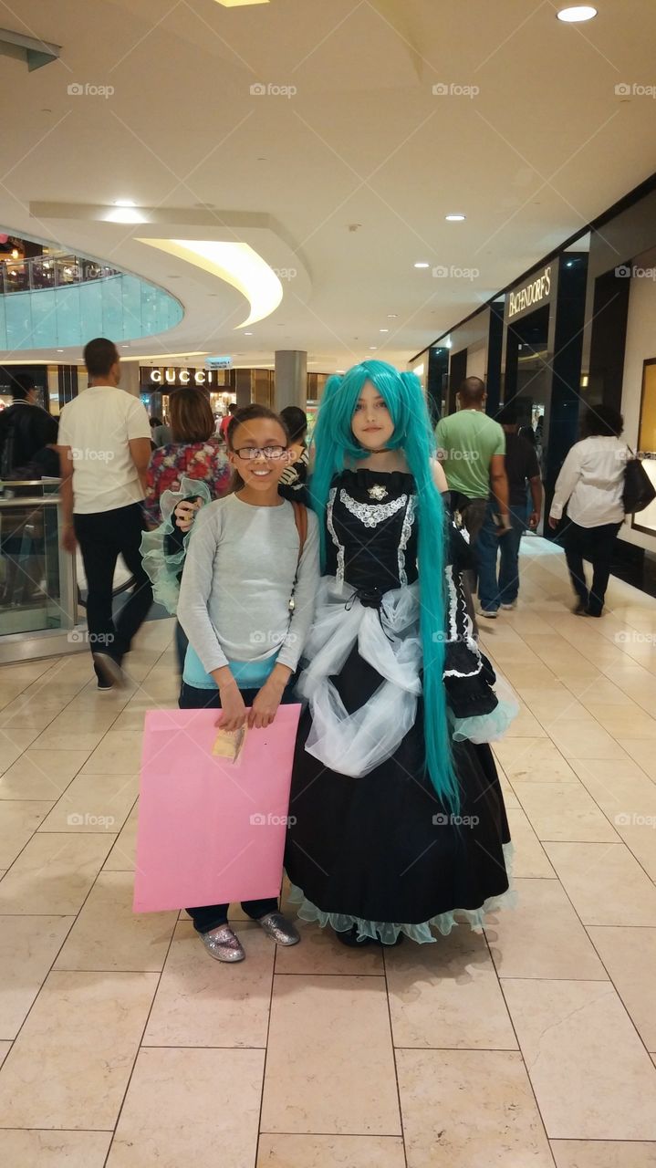 Dress up in the Mall