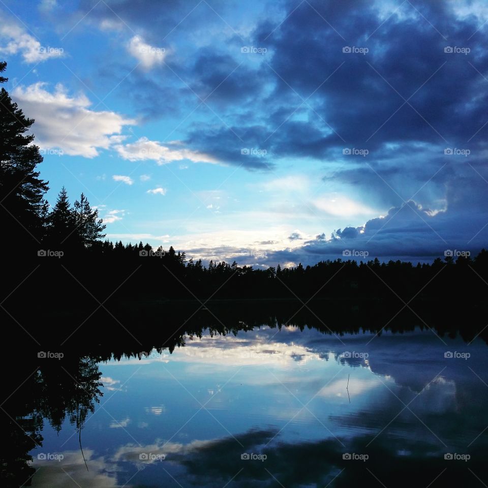 Kvällning över sjön. Öresjö 