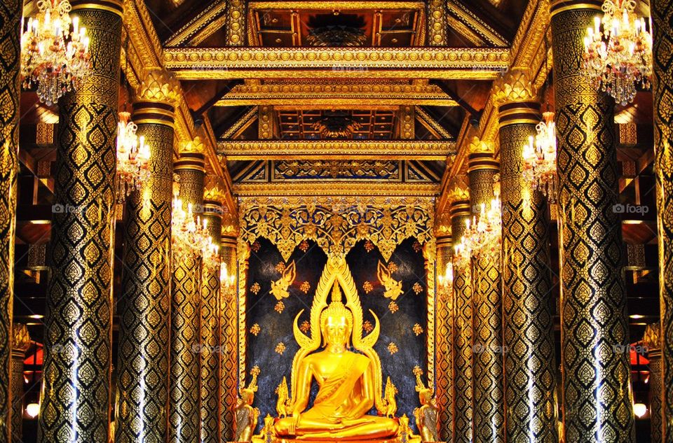 Hall of buddha statue