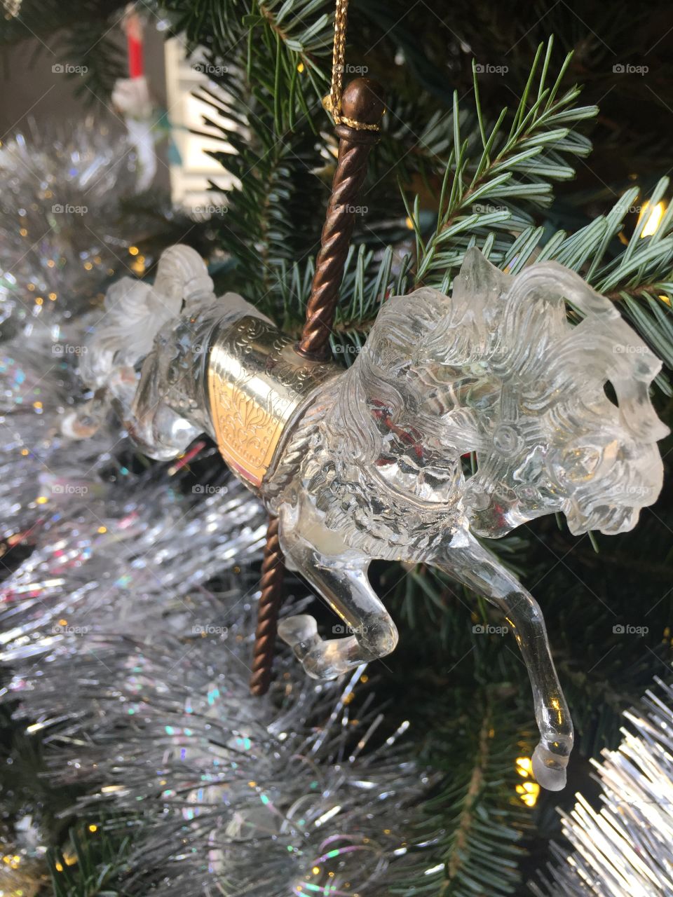 Merry go round crystal horse ornament 