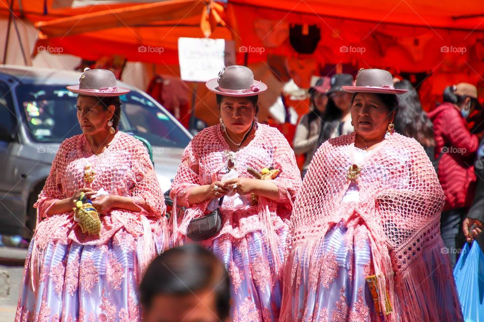 Sisters for life: Bolivian style