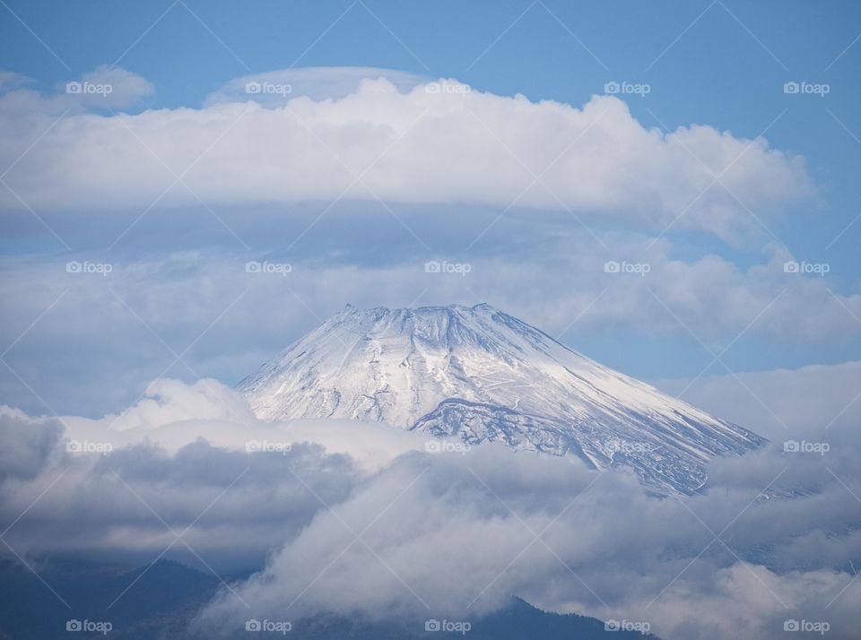 Beautiful cloudy over top of Fuji mountain 