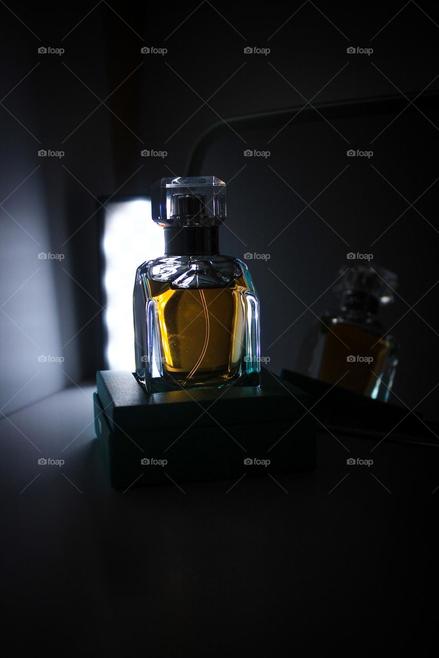 Beautifully designed perfume by Tiffany&Co is already in the centre of attention, but what about owner?