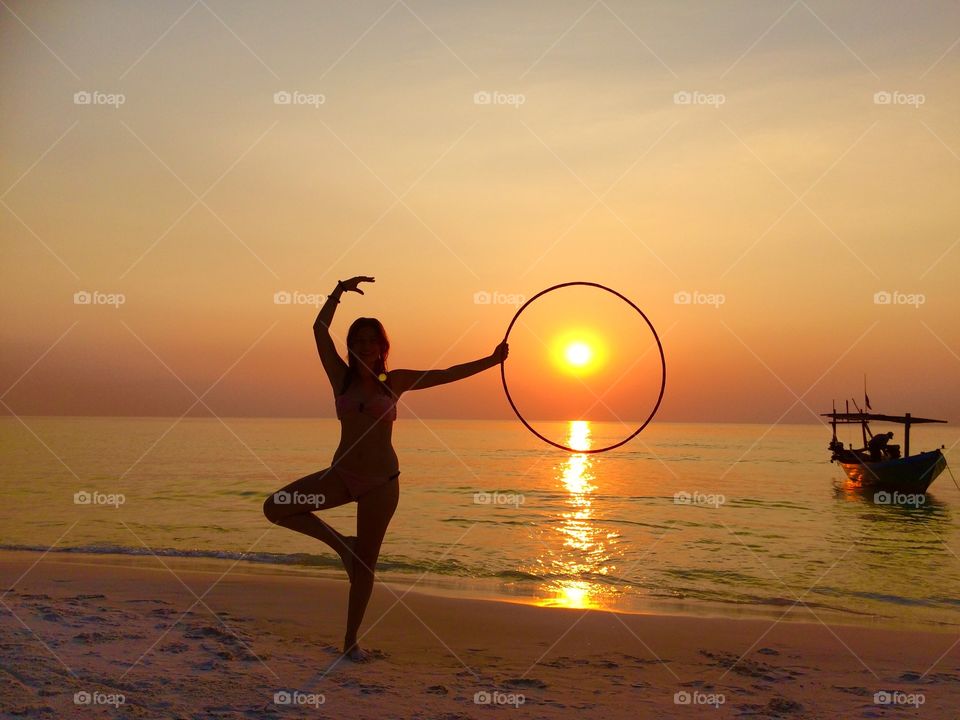 Peace. sunset at Long beach-Kohrong