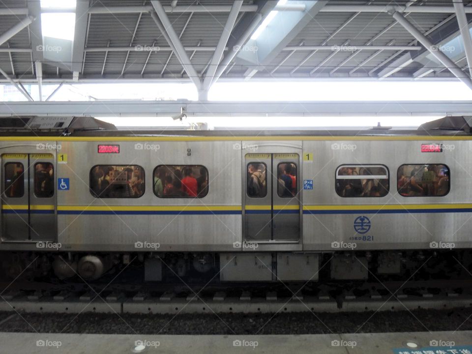 The train is entering the station.
Overcrowded trains during commuting hours