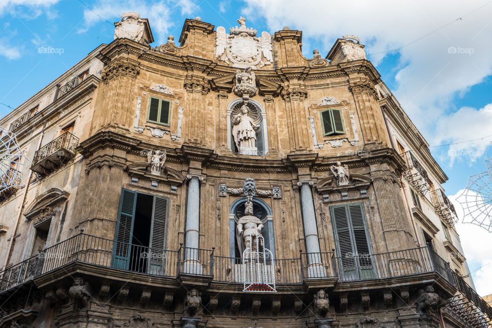 Quattro canti (Four corners)