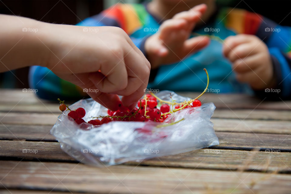 Red wineberries