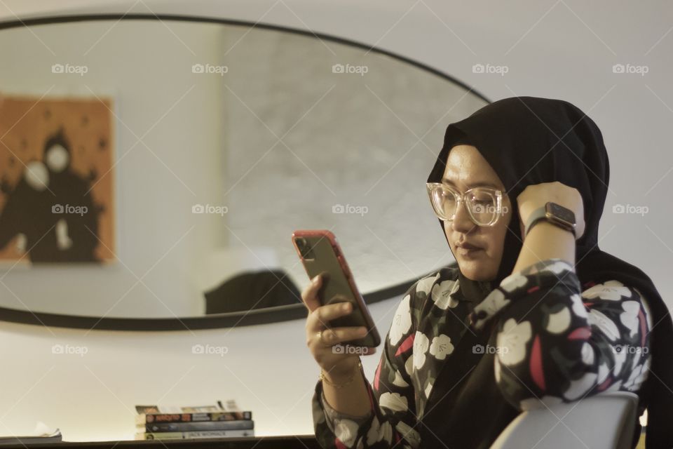 Through a boring night