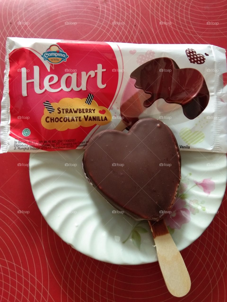 ice cream heart campina