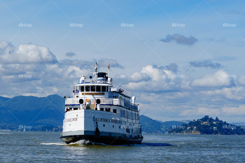 California Tour Boat