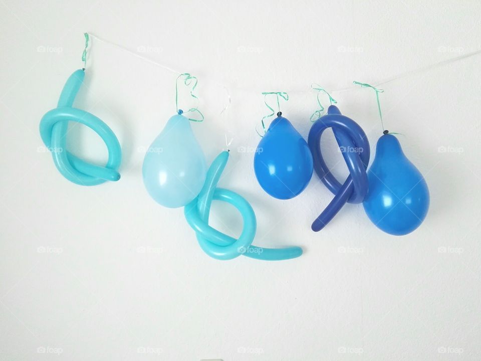 blue balloons