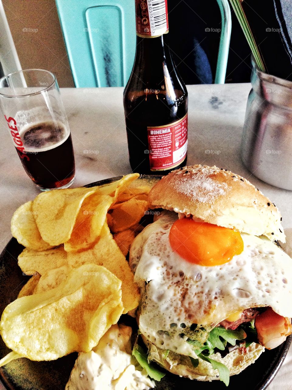 Burguer and a beer In Lisbon