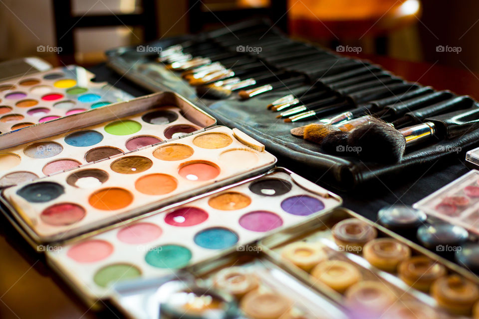 Different colors make up with brushes on the side. Love how the colors inspire creativity!