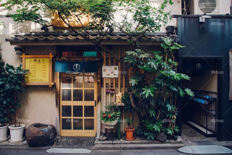 Front of historic japanese restaurant in tokyo
