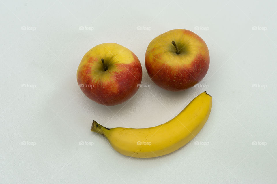 fruits two apples and a banana