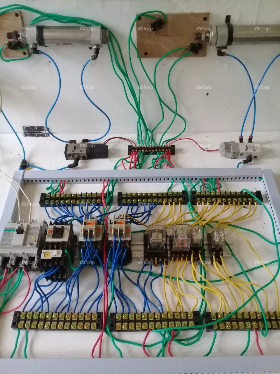 Electrical wiring that is built for the student of electrical school.