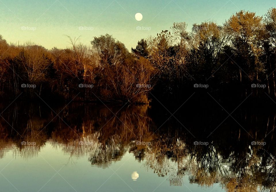 My Point of View, Moonrise at the Lake