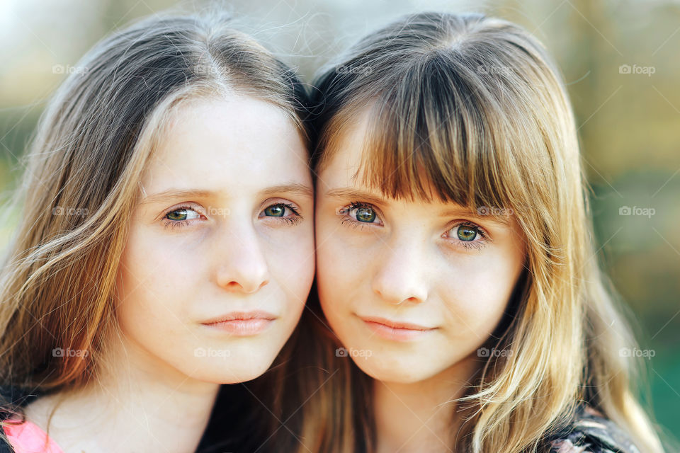 Twins. Sister. Eyes.