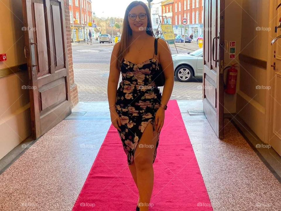 Beautiful woman walking up the red carpet in awards ceremony in London in February she looks fantastic by her looks and body