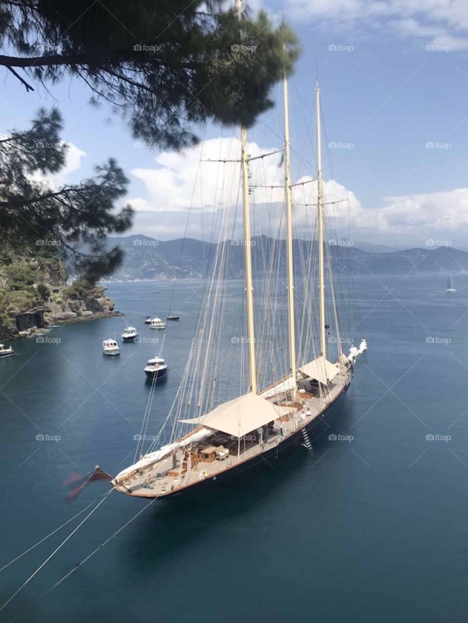 Ship in lagoon 