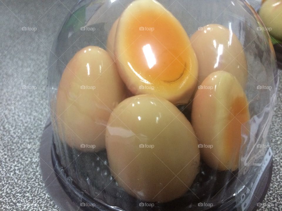Egg and egg
