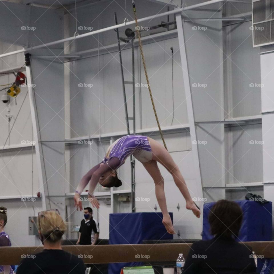 backhand spring on beam