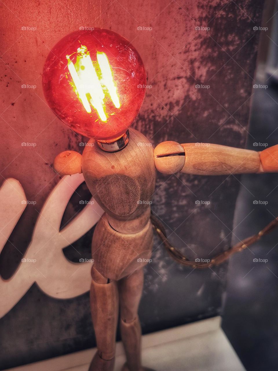 Dyi craft home made handmade design decor decoration view day part details capture life Light reys  building old history memory summer time human man lamp desk wall interior